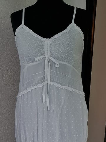 KÉAWA Langes Kleid