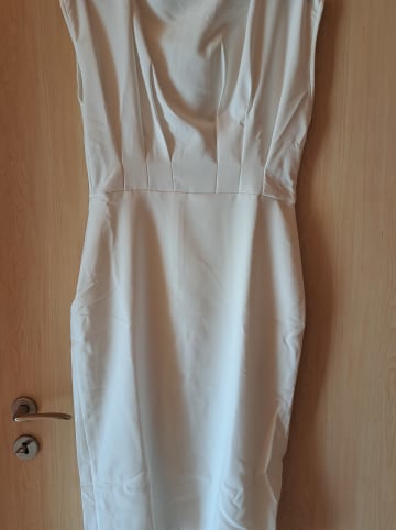 trendyol Kleid in Weiß