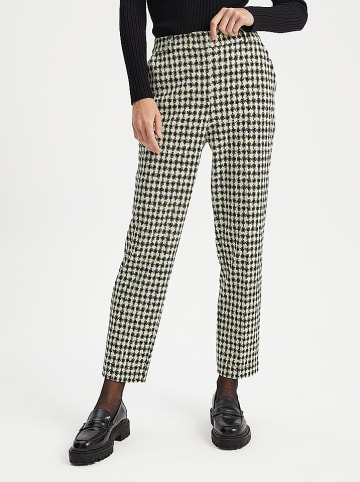 BGN Hose in Schwarz