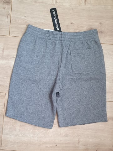 Roxy Sweatshorts in Grau