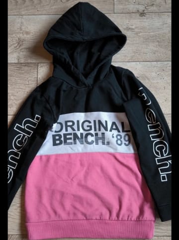 Bench Hoodie in Schwarz/ Pink