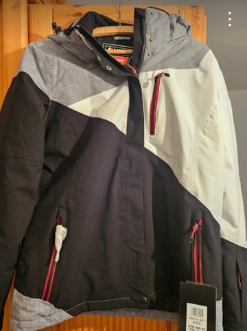 Killtec Ski-/ Snowboardjacke "1" in Schwarz