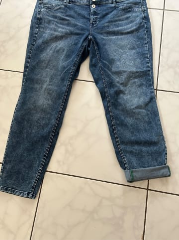 TAIFUN Hose Jeans verkürzt in Mid Blue Denim