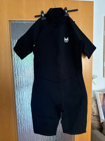 Massive Badeanzug in Schwarz