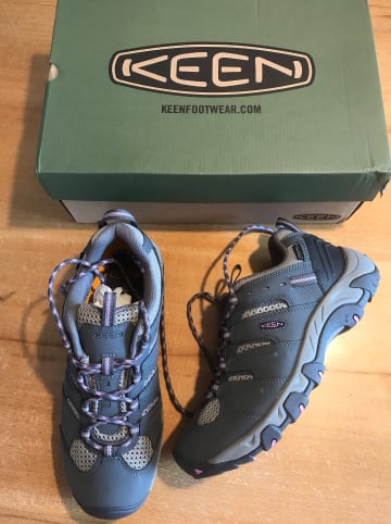 Keen Wanderschuhe "Koven" in Grau