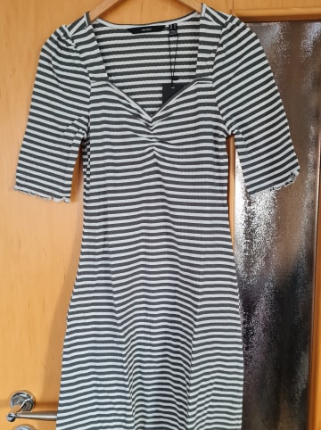 Vero Moda Kleid "Gabi" in Grau/ Weiß