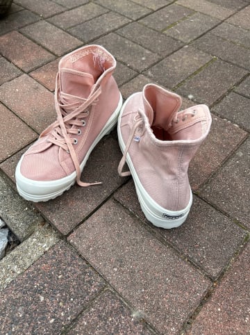Superga Sneakers in Rosa