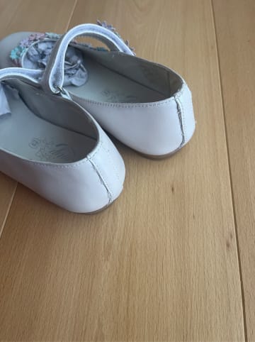 Primigi Leder-Spangenballerinas in Creme