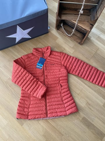 Berghaus Steppjacke "Nula" in Rot