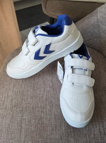 Hummel Sneakers in Weiß/ Blau