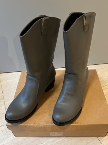 Moosefield Stiefel in Grau