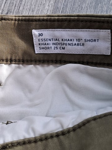 GAP Shorts in Khaki