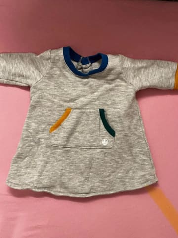 PETIT BATEAU Kleid in Grau