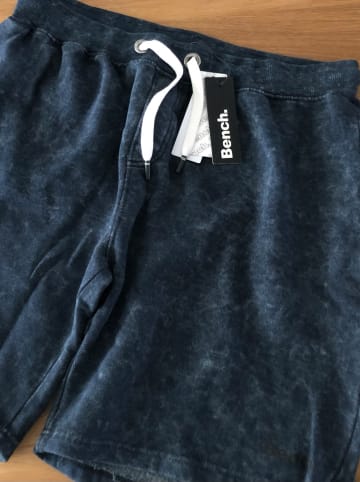 Bench Sweatshorts "Happy" in Dunkelblau