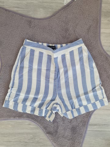 Vero Moda Shorts "Jena" in Blau/ Weiß