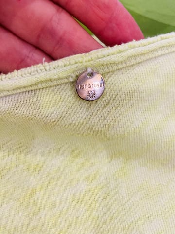 Rich & Royal Longsleeve in Gelb