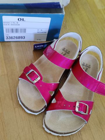 Little Sky Sandalen in Rot, ungetragen