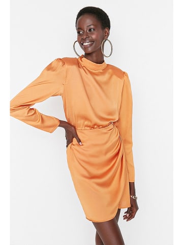 trendyol Kleid in Orange