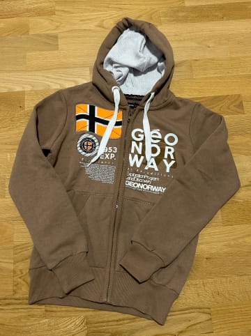 Geographical Norway Sweatjacke "Gasado" in Hellbraun