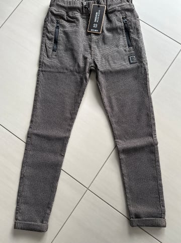 INDIAN BLUE JEANS Sweathose in Braun