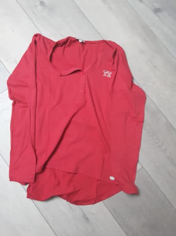 Timezone Longsleeve in Rot