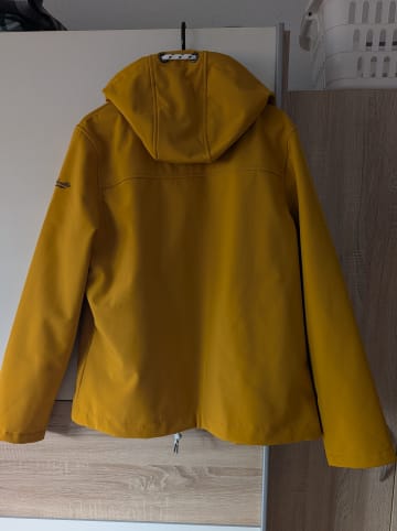 Schmuddelwedda Softshelljacke in Senf