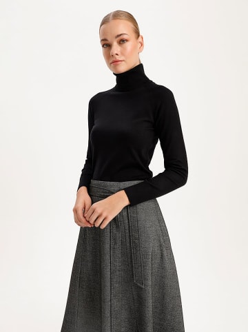 BGN Rollkragenpullover in Schwarz