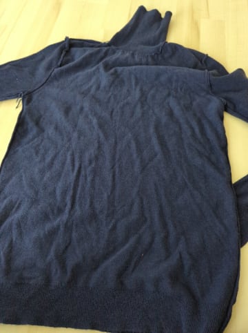 Soft Cashmere Rollkragenpullover in Dunkelblau