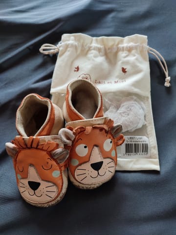Lait et Miel Leder-Krabbelschuhe "Lion" in Hellbraun