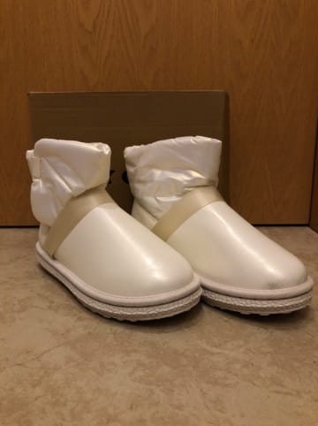 Foreverfolie Boots in Creme