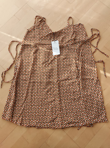 SASSYCLASSY Kleid in Orange/ Creme