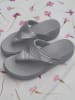 Crocs Zehentrenner "Monterey" in Silber