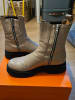 British Passport Leder-Chelsea-Boots in Creme