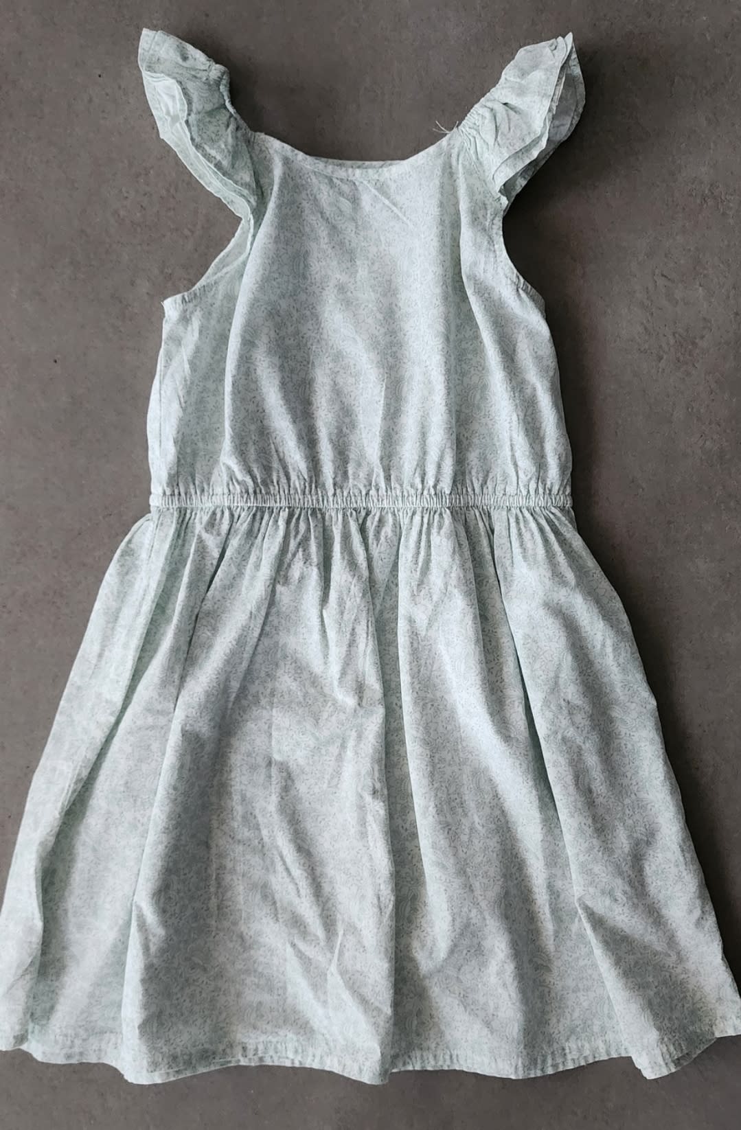 Robe romantique KIABI à fleurs couleur menthe Age 8ans