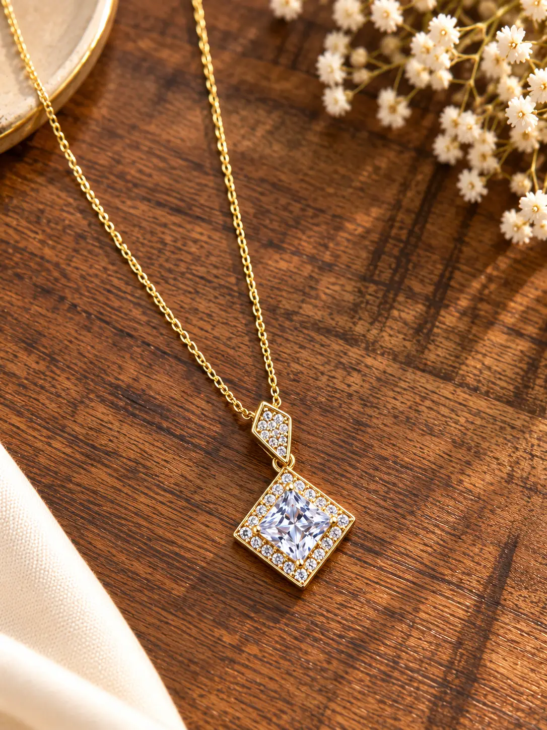 Pendant 4