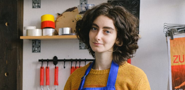 Entrepreneure rassurée pour la création de son entreprise