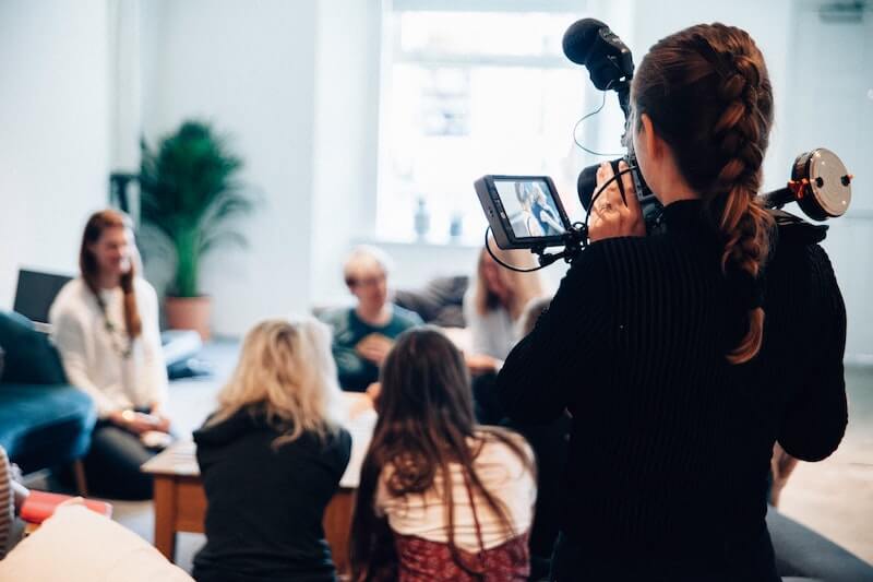 Plusieurs statuts juridiques sont envisageables pour créer sa société de production cinématographique