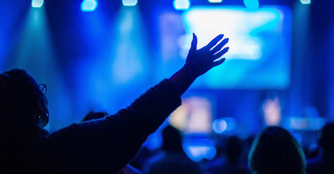 Building a community of spectators