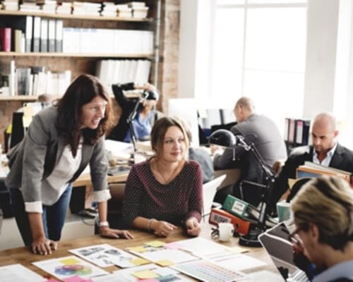 L’incubateur vous accompagne dans votre projet en vous apportant hébergement, conseil ou encore financement.