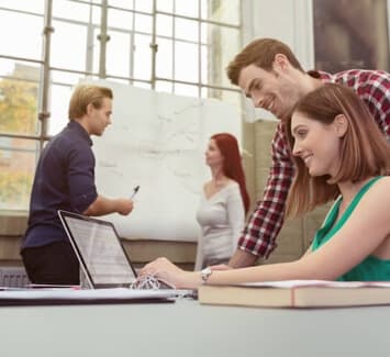 Entrepreneur et étudiant en même temps : c'est possible !