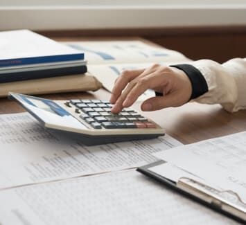 En Belgique, il est nécessaire d'établir le bilan comptable de son entreprise annuellement