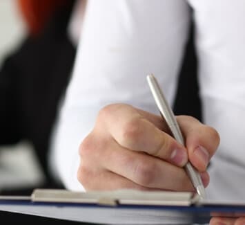Les travailleurs indépendants appartiennent au régime général de la sécurité sociale géré par l’assurance maladie et l'URSSAF