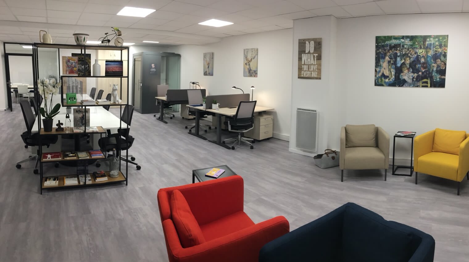 Des espaces de travail spacieux dans notre centre d'affaires au Plessis-Robinson.
