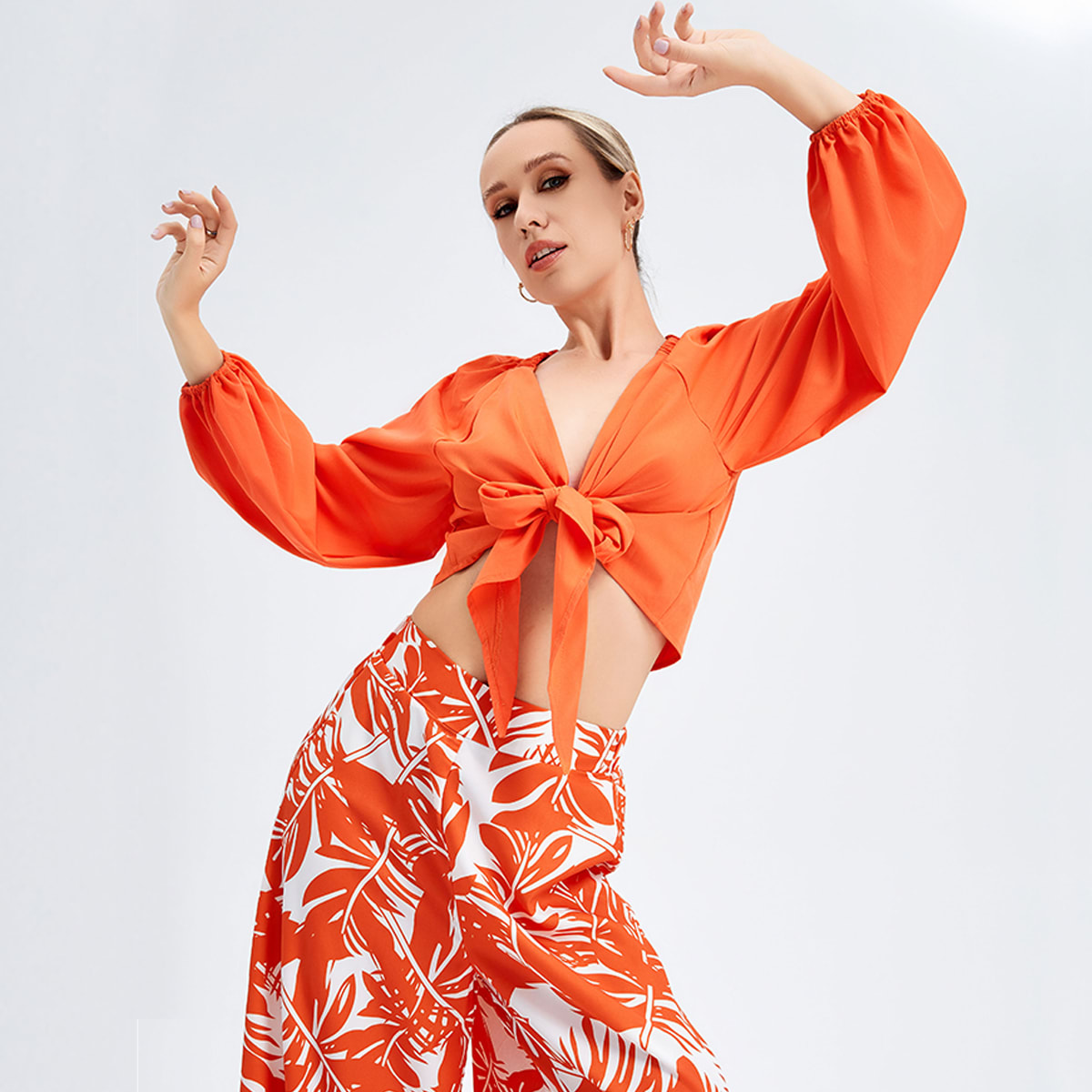 New Women's Temperament Print Pants V -neck Long Sleeve Two -piece Suit view 3