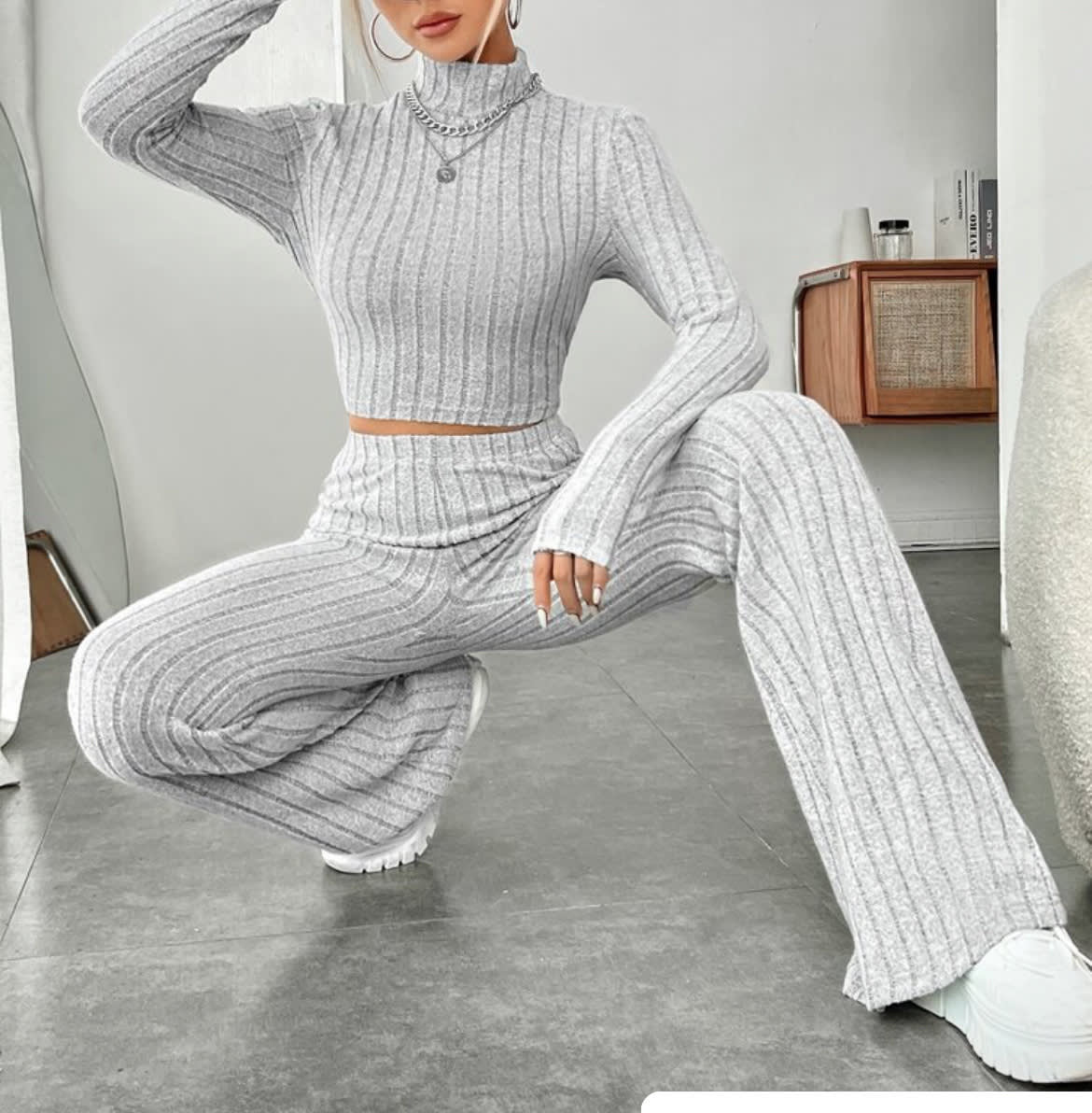 Long Sleeve Turtlenecks Wide Leg High Waist Trousers Suit view 3
