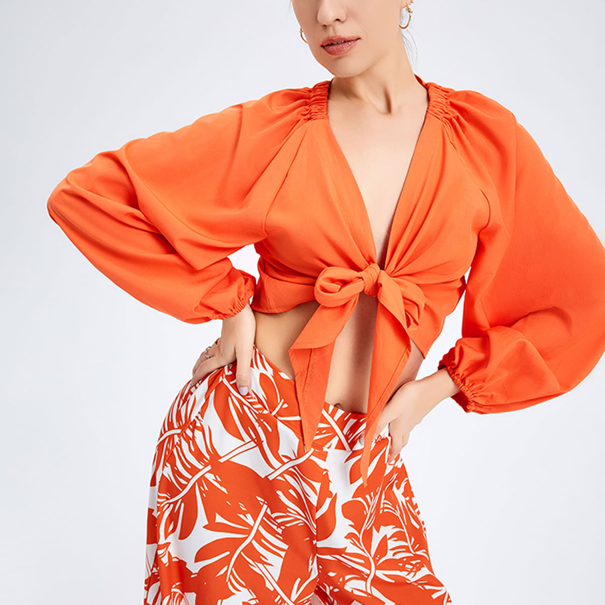 New Women's Temperament Print Pants V -neck Long Sleeve Two -piece Suit view 4
