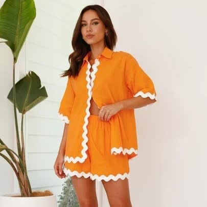 2Pcs Summer Shirt Suit With Short-sleeved V-neck Shirt And Shorts Fashion Wave Print Suits For Womens Clothing view 4