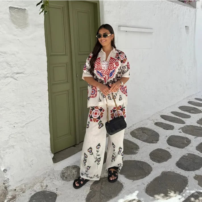 Color Matching Printed Short-sleeved Top Trousers Suit view 5