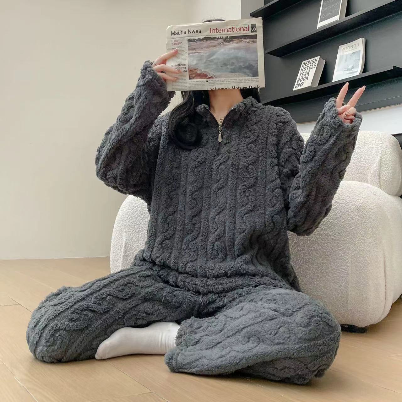 Autumn And Winter New Twist Zipper Couple Fleece-lined Thick Coral Fleece Pajamas Homewear Loungewear Sleepwear For Sleeping view 11