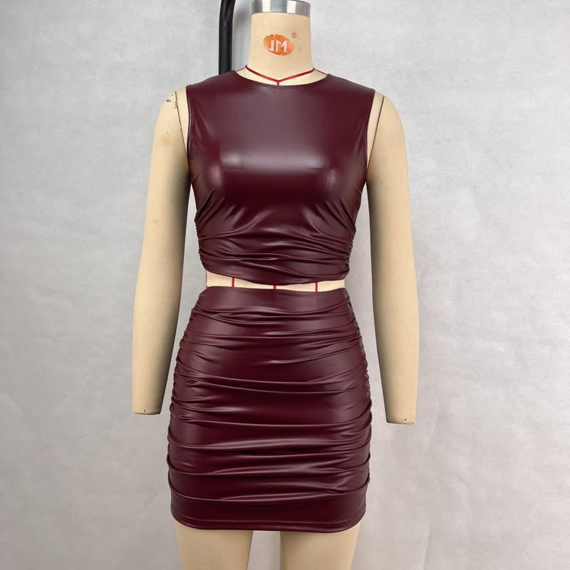 PU Leather Sleeveless Midriff-baring Pleated Skirt Suit view 4